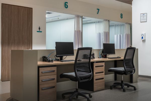 Recepción y oficinas